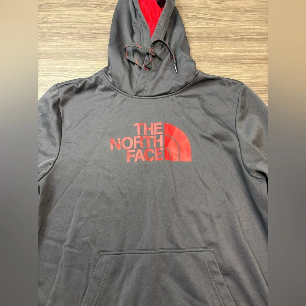 Men’s North Face Gray and Red Hoodie Size Large